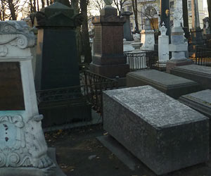 семейные захоронения